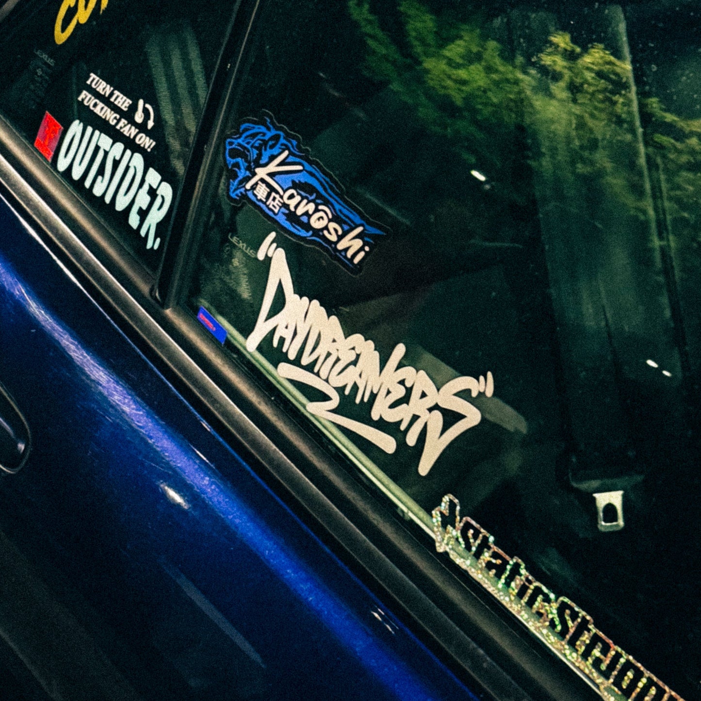 DAYDREAMERS Tag sticker